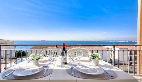 Apartment with Sea View