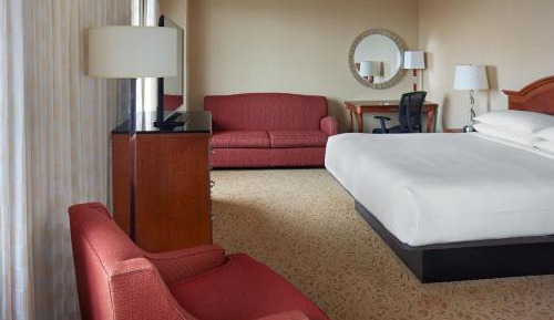 Corner King Room