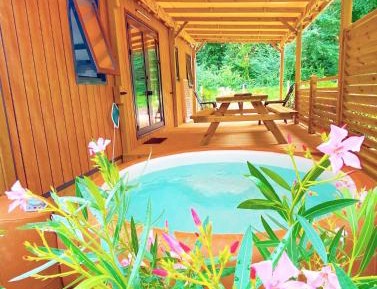 Deluxe Bungalow