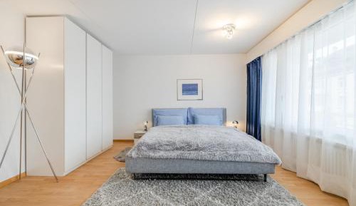 One-Bedroom Apartment with Balcony
