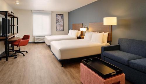 Queen Studio Suite - Accessible with Shower