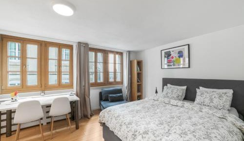 Studio Apartment