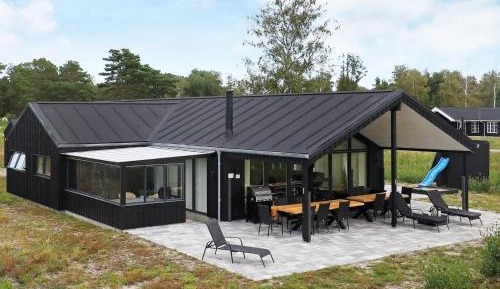 Five-Bedroom Holiday Home