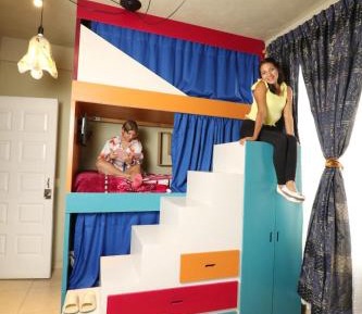 Single Bed in Mixed Dormitory Room