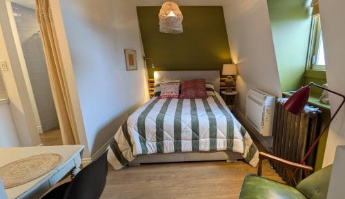 Deluxe Double Room with Bath