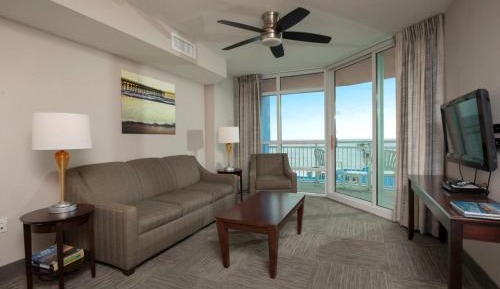 One-Bedroom Apartment with Ocean View