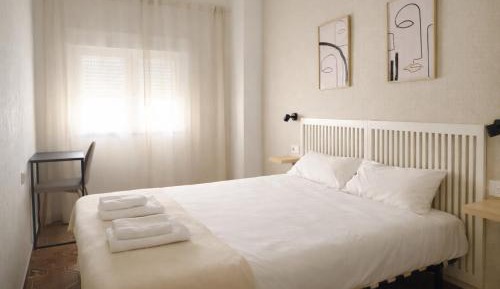 Double Room with Shared Bathroom