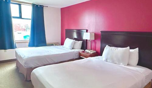 Queen Room with Two Queen Beds - Non-Smoking
