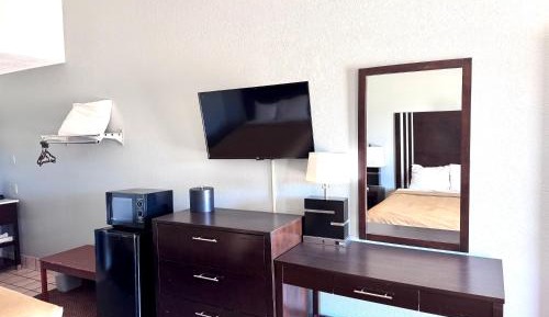 Deluxe Double Room (2 Adults + 1 Child)