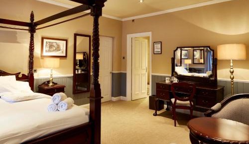 Double Room with Four Poster Bed
