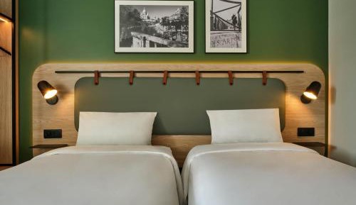 Standard Twin Room