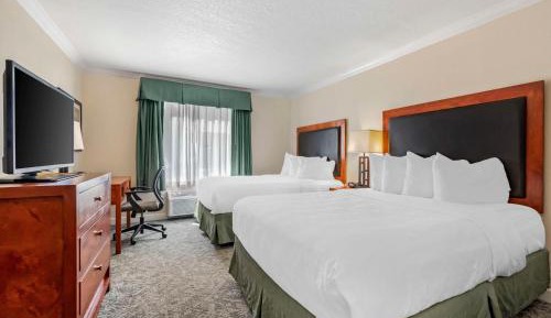 Queen Room with Two Queen Beds