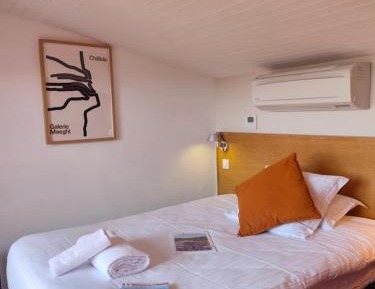 Single Room with Terrace