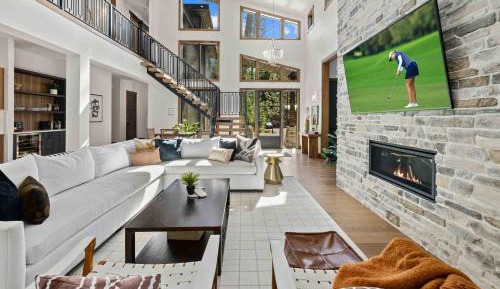 Five-Bedroom Apartment