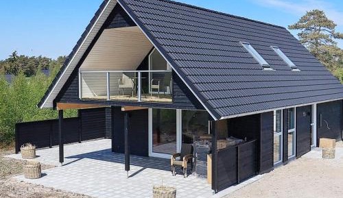 Three-Bedroom Vacation Home 