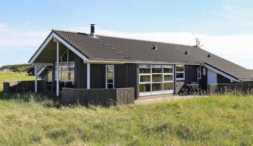 Three-Bedroom Vacation Home 