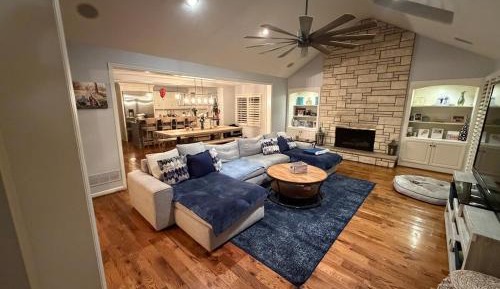 Eight-Bedroom House