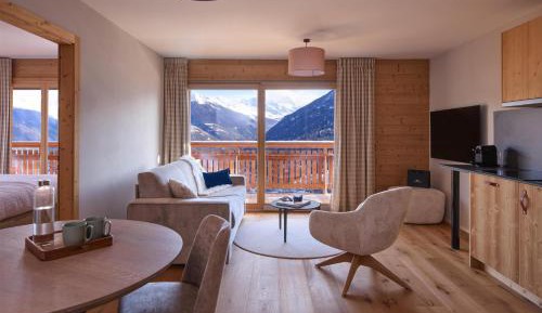 One-Bedroom Apartment with Balcony and Mountain View  