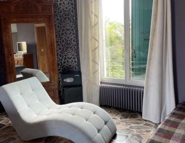 Suite with Garden View