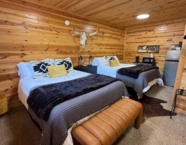 Deluxe Queen Room