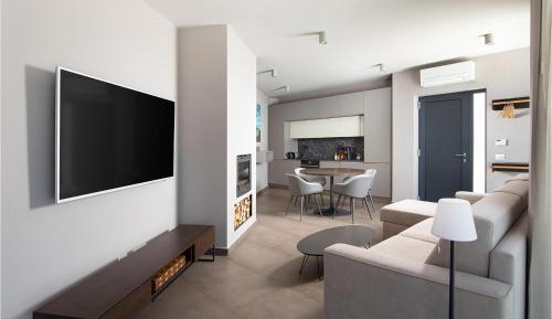 Two-Bedroom Holiday Home