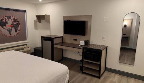 King Room - Non-Smoking