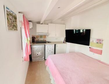 One-Bedroom House