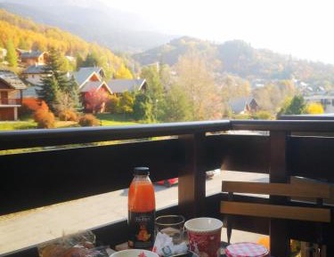 Studio with Mountain View