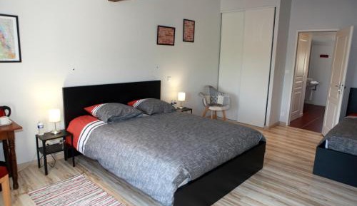 Triple Room with Private Bathroom