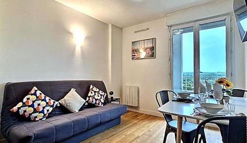 One-Bedroom Apartment with Balcony
