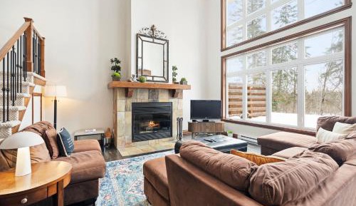 Three-Bedroom Townhouse