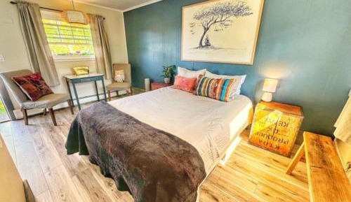Deluxe Queen Room