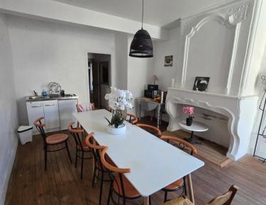 Deluxe Double Room (2 Adults + 1 Child)