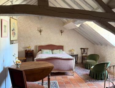 Triple Room with Private Bathroom