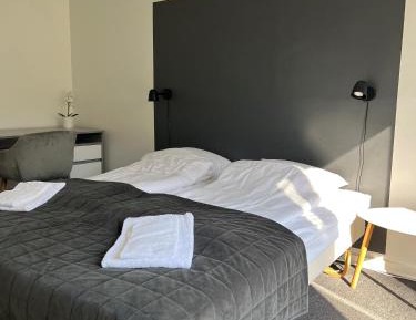 Large Twin Room