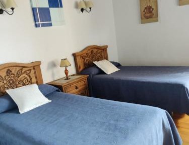 Triple Room with Private Bathroom