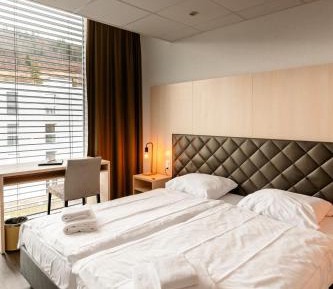 Deluxe Apartment (Panorama Windows openable) 