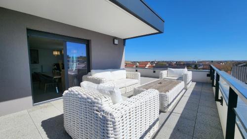 Three-Bedroom Deluxe Apartment