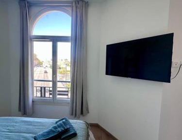One-Bedroom Apartment with City View