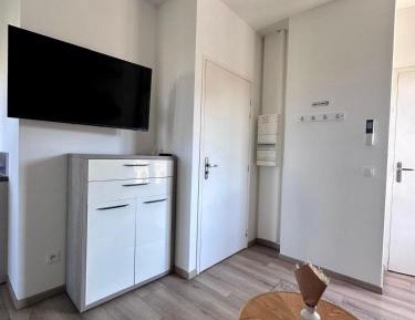 One-Bedroom Apartment with Terrace