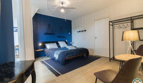Deluxe Room 1