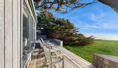 Three-Bedroom Vacation Home 