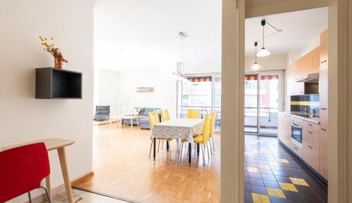Two-Bedroom Deluxe Apartment with Balcony