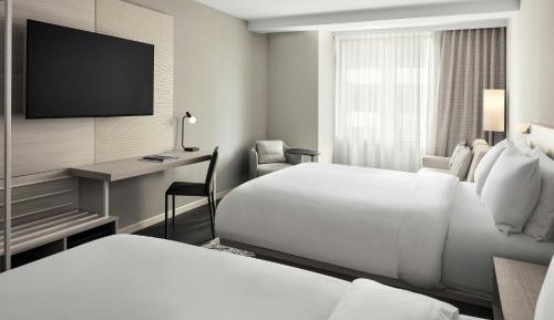 Standard Queen Room with Two Queen Beds - Hearing Accessible
