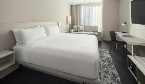 King Room with Sofa Bed - Hearing Accessible