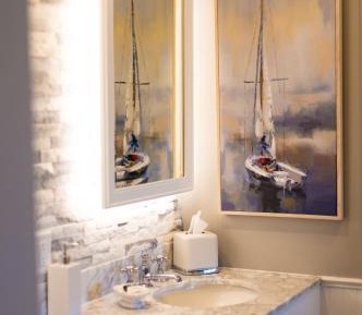 Lakeview King room