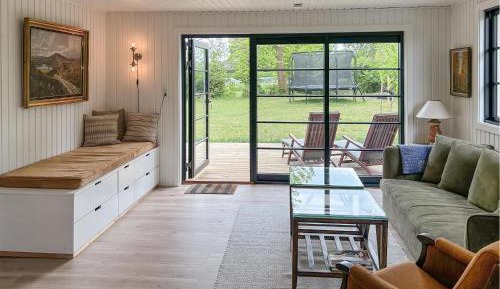 Three-Bedroom Townhouse