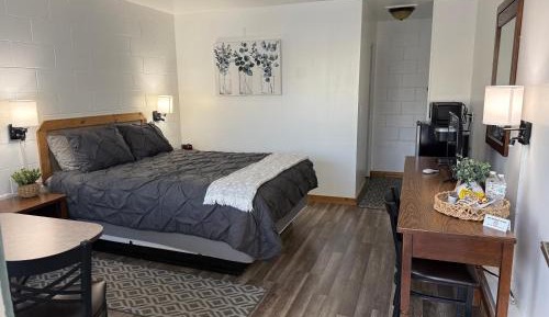 Queen Room