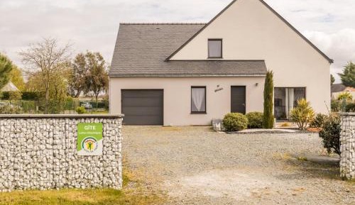 Holiday Home (8 Adults)