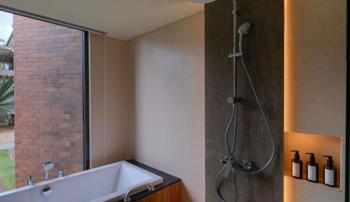 Grand Deluxe King Room with Balcony and Pool View